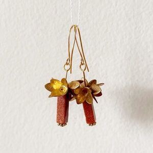 Anthropologie goldstone gold flower earrings